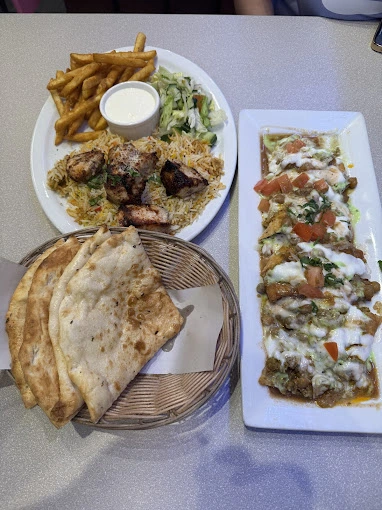 Freshly baked naan and tandoori bread at Taste of Pakistan